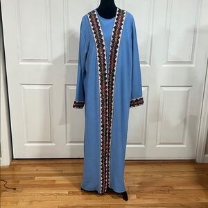 NWT❤️2 pieces Embroidered Blue Maxi Dress